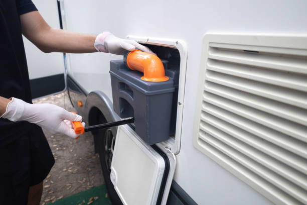 Best Portable restroom trailer rental  in Morgantown, IN